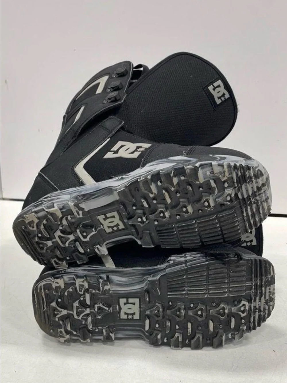DC Black Men's Snowboard Boots - Size 9